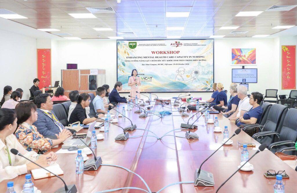 Toàn cảnh Hội thảo khoa học “Tăng cường năng lực chăm sóc sức khỏe tinh thần trong điều dưỡng”
